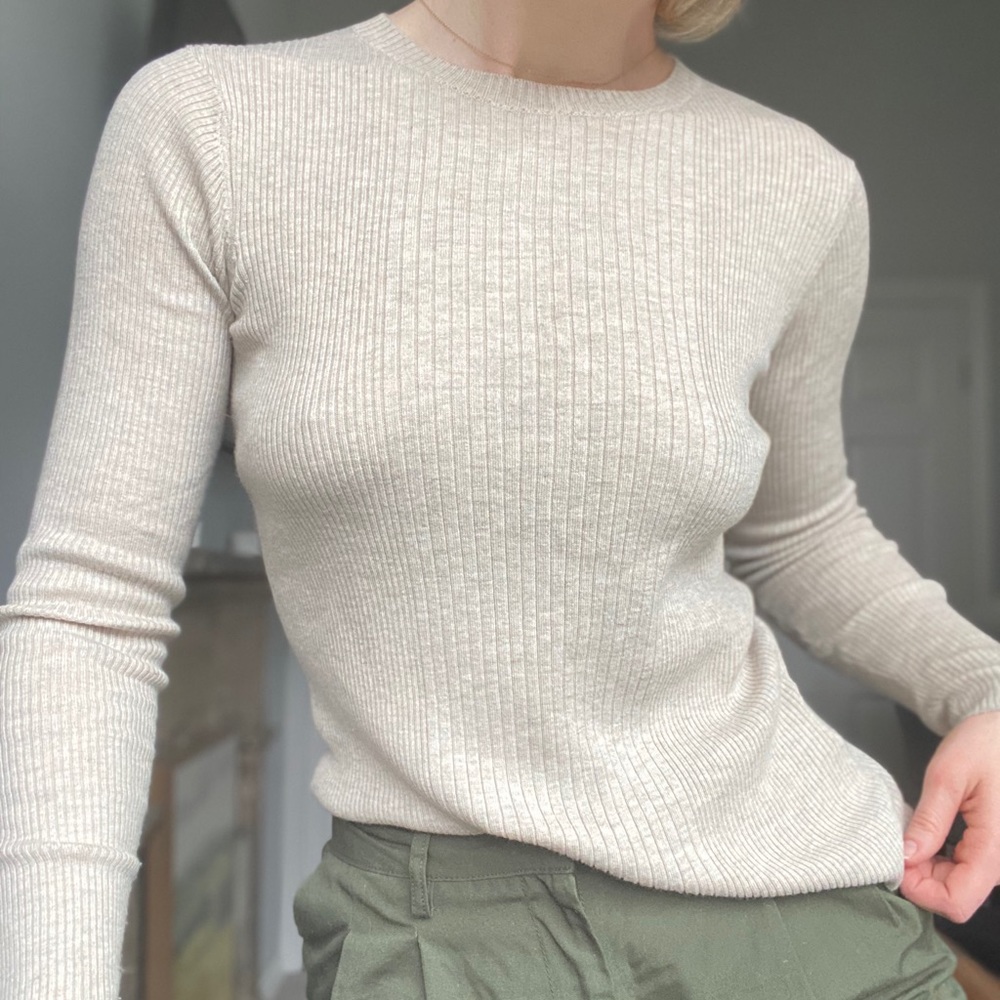 H&M Basic Long Sleeve Tan Ribbed Top